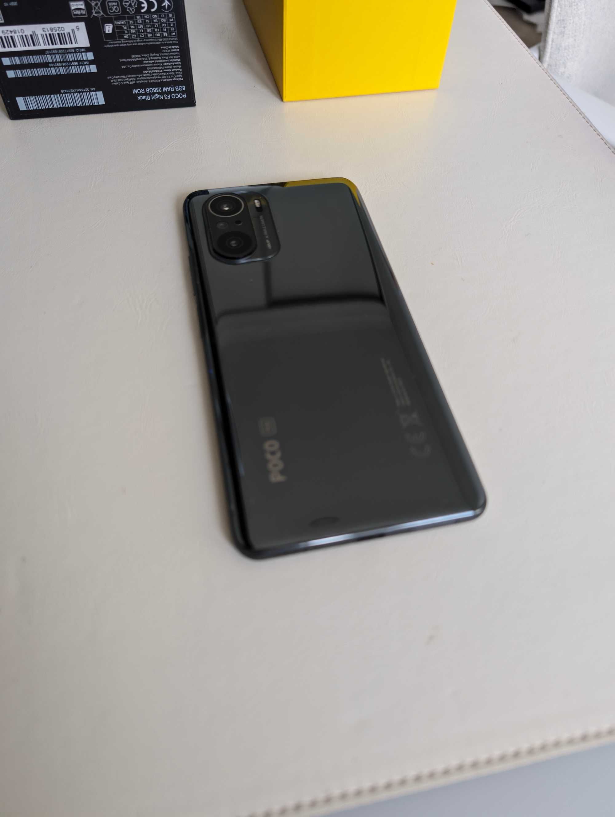 Xiaomi Poco F3 5G- 256GB / 8GB, ótimo estado + 1 capa