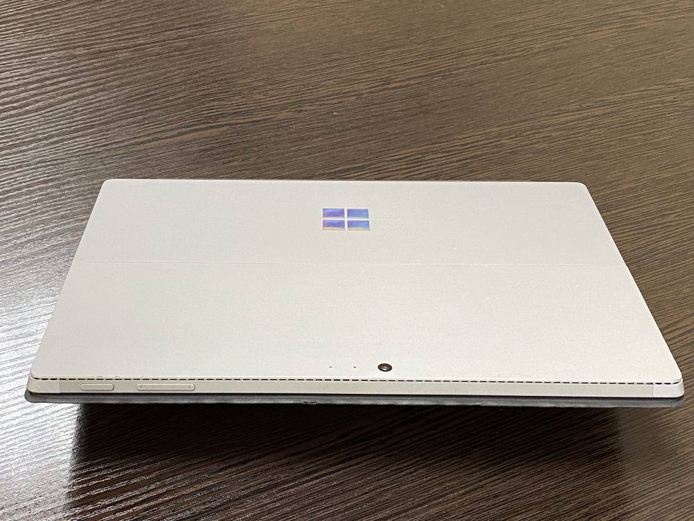 Microsoft Surface Pro 5 i7 8Gb 256Gb SSD + ліцензійний Windows.