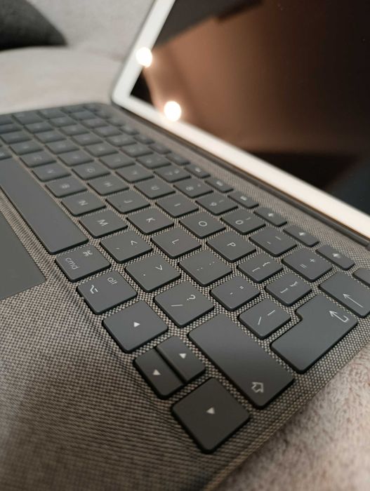 Apple iPad 10.2 Wi-Fi 32GB + akcesoria