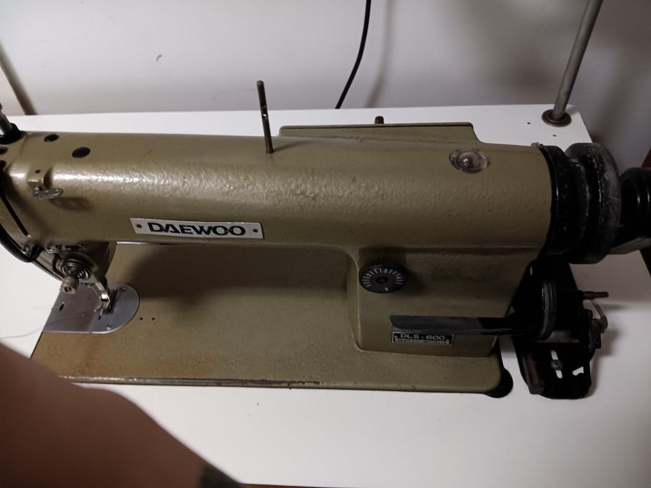 Maquina de costura industrial daewoo