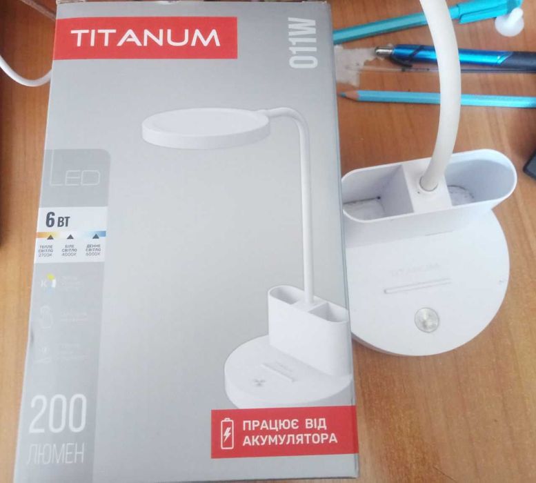 Настольна акумуляторна лампа (б/у) як нова 6W 2700-6000K
