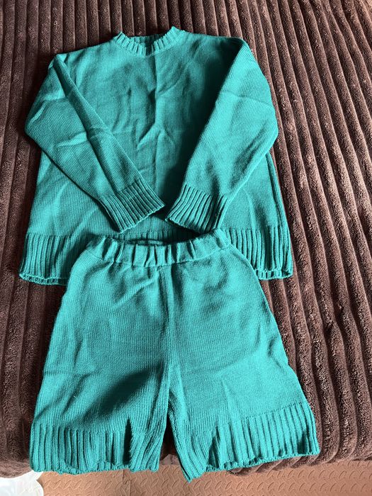 Костюм з шортами .