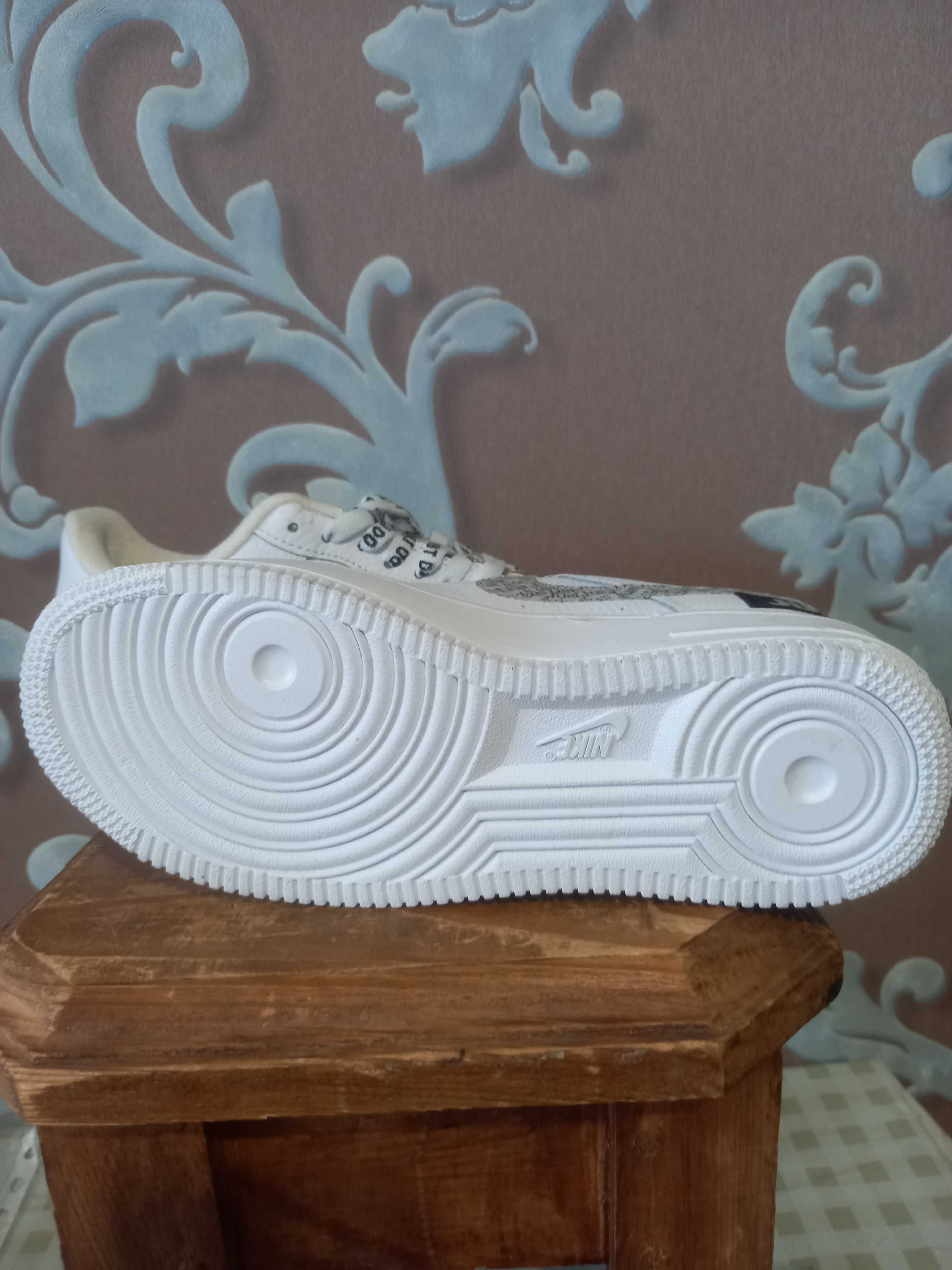 Кроссовки женские Nike Air Force 1 x Off-White Low Just Do It Pack