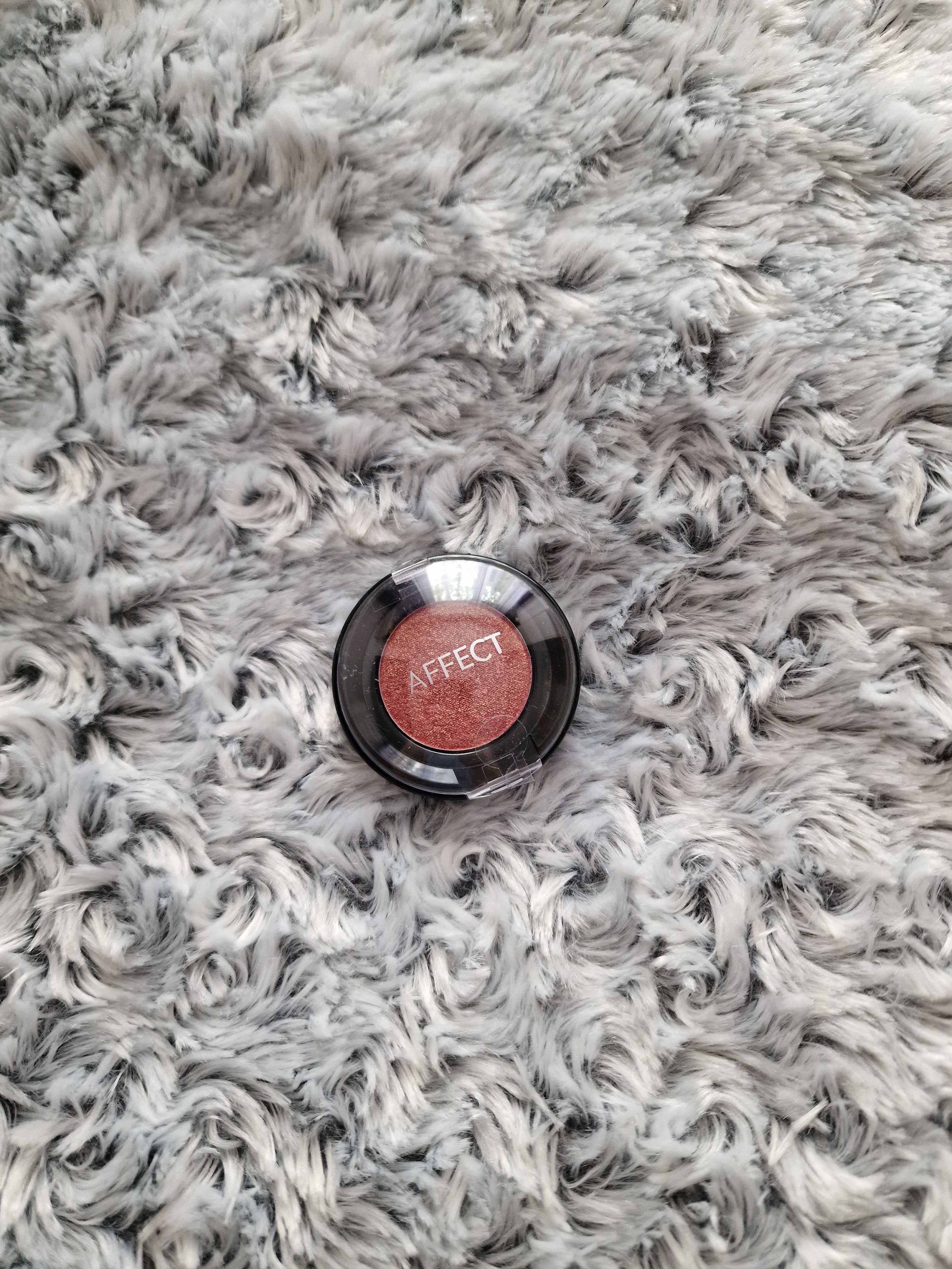Cień foliowy Colour Attack Foiled Eyeshadow Affect odcień Y-0079 DIVA
