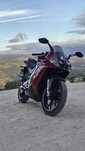 Malaguti rst 125 Desportiva com 2 capacetes alarme e luvas