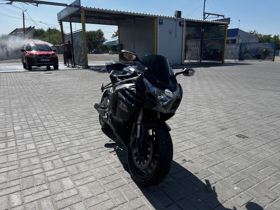 Suzuki GSXR 1000 2011 год