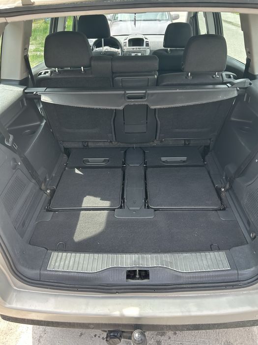 Opel Zafira 1.9 дизель, механіка 6-ст.