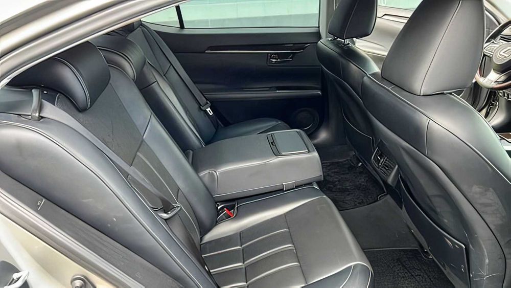 Lexus ES 350      2018