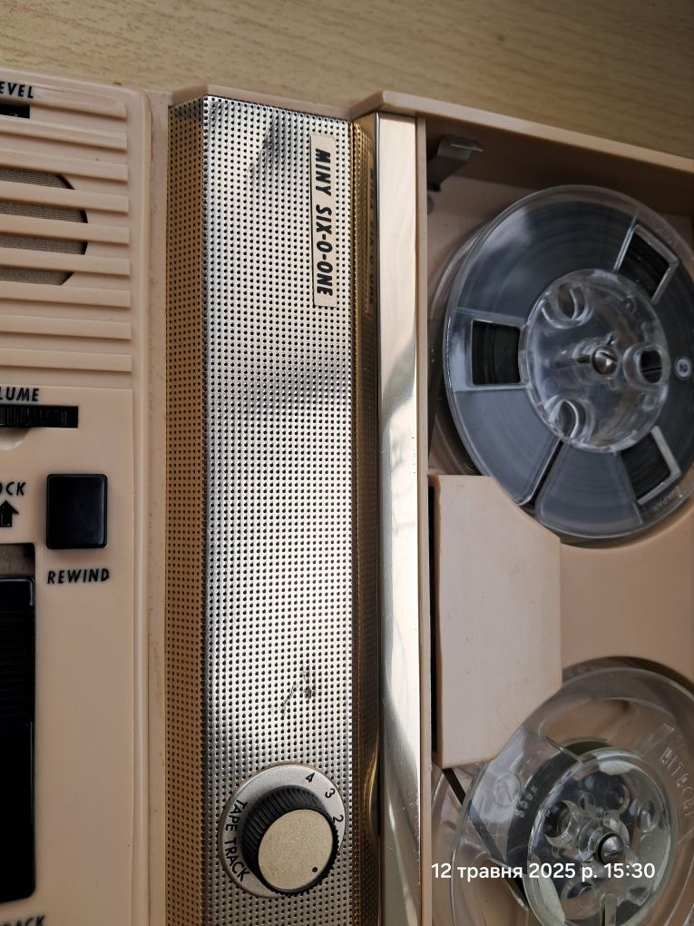 Miny Six o one tape recorder made in japan Maruwa corp. 1963