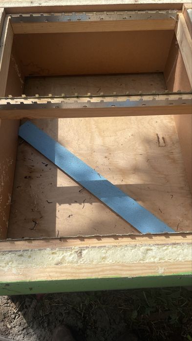 Lote material apicola