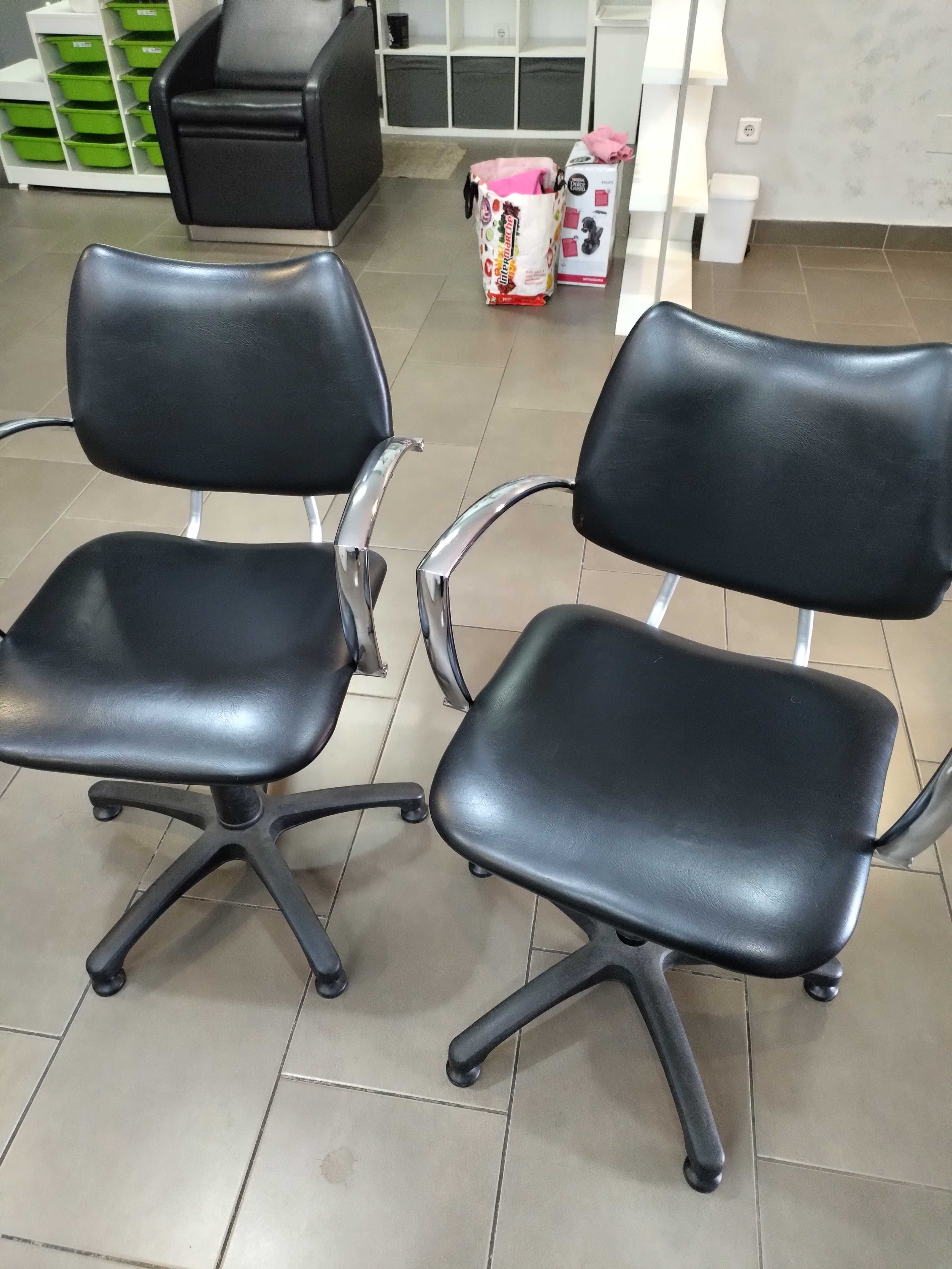 Cadeiras de cabeleireiro