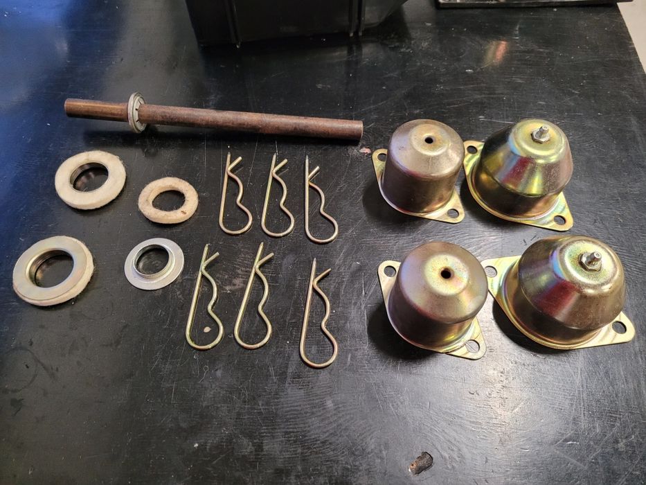 Czesci NOWE  kombajn New Holland TC TX