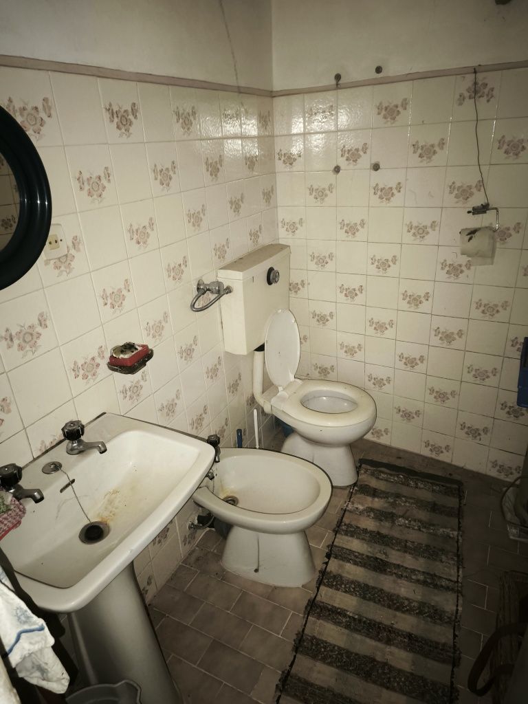 Pequena habitação para venda Moimenta da beira paradinha