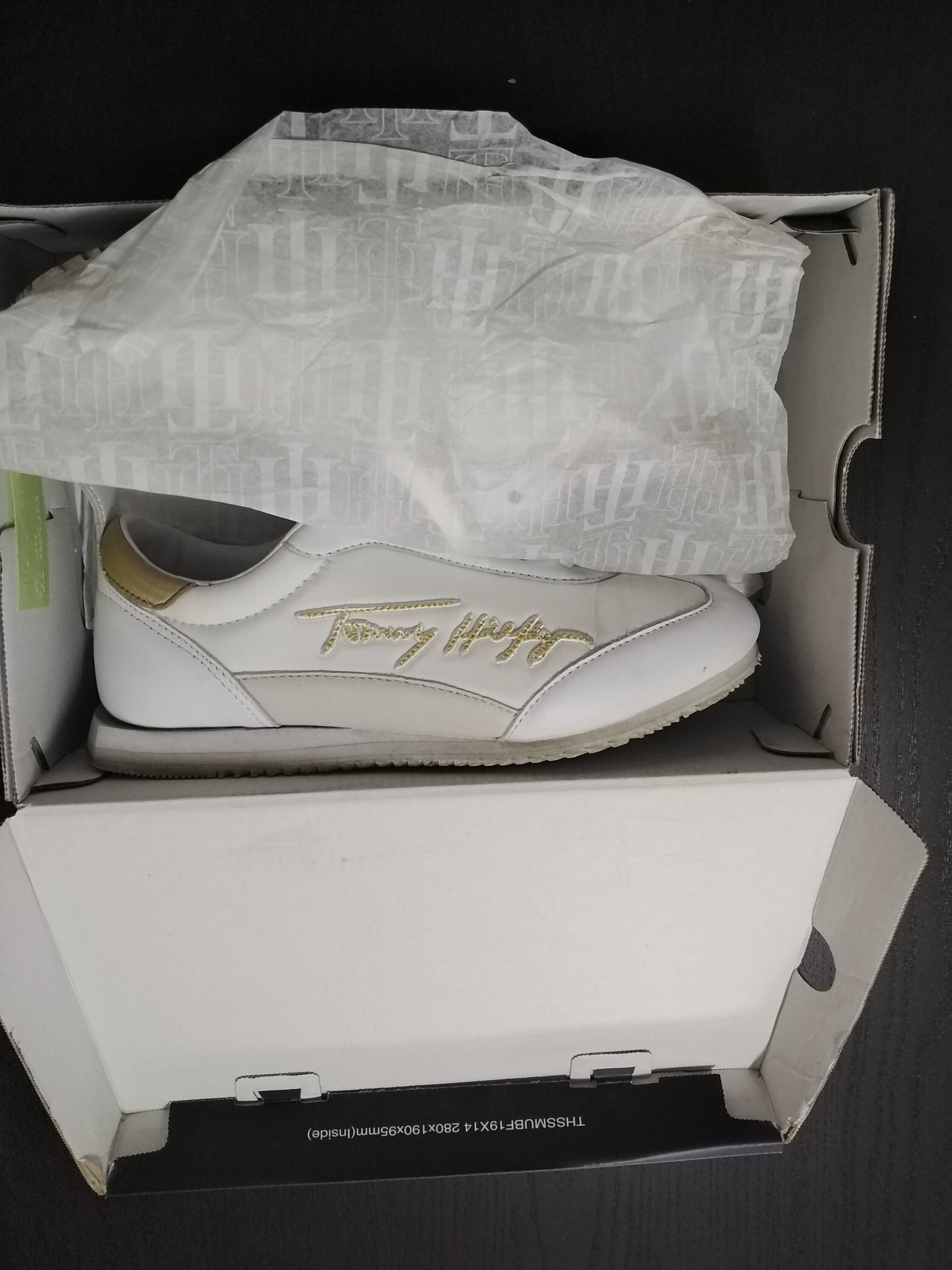 Tênis Tommy Hilfiger - Como NOVOS