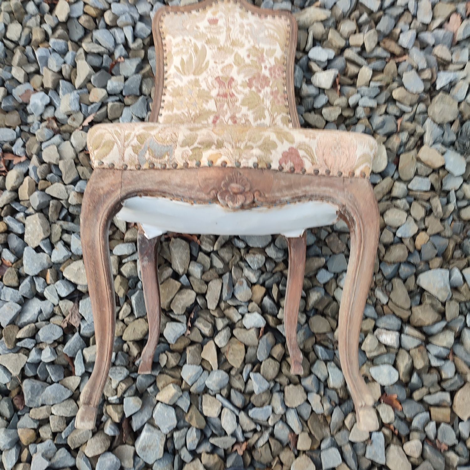 Stare drewniane Krzeslo, antyk rzeźbione