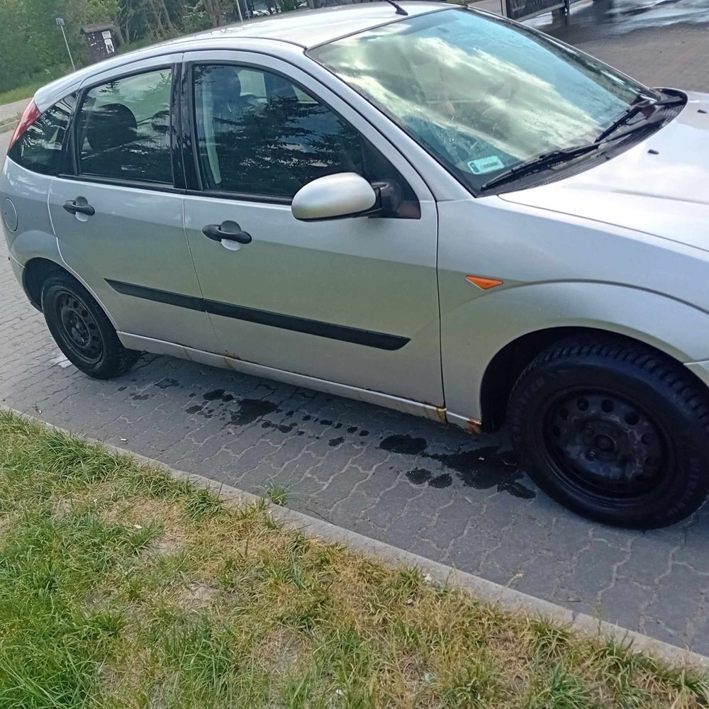 Ford Focus 1,6 benzyna