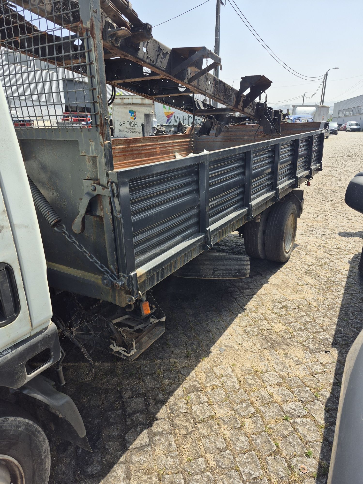 Mitsubishi  659 pesado 7500k