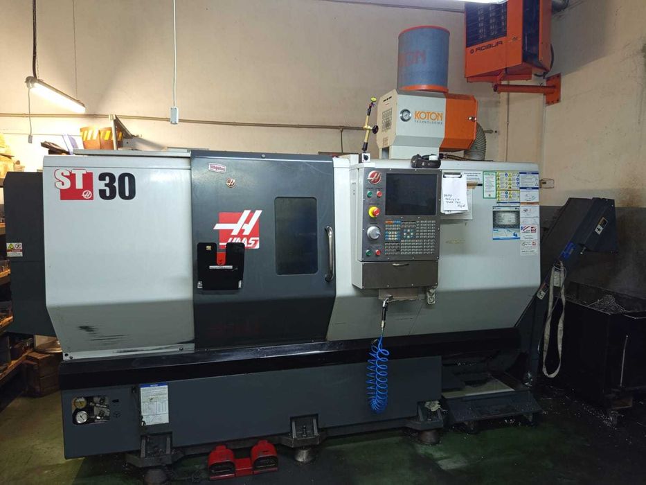 Tokarka CNC HAAS ST-30 |2011 | konik | wyrzutnik wiórów