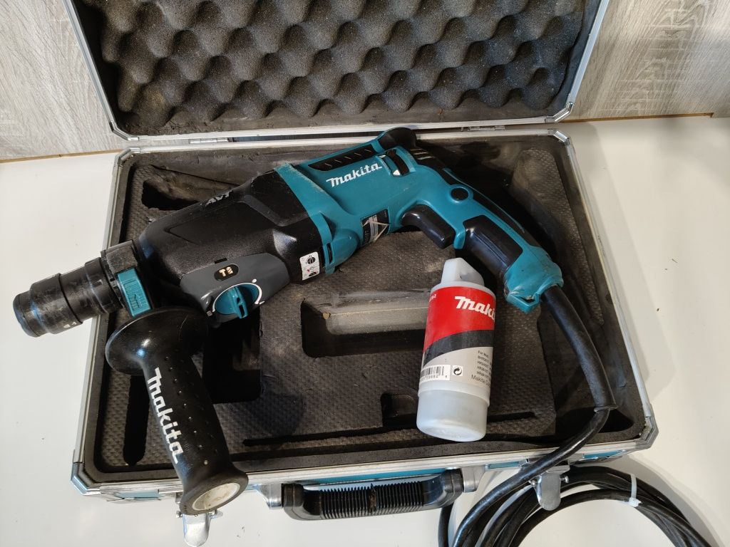 Makita HR2611FT młotowiertarka udar SDS plus 800W z podkuwaniem