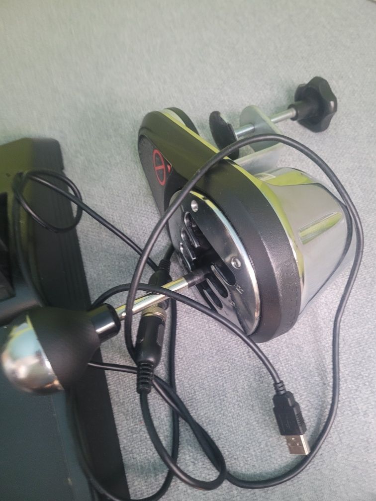 Thrustmaster TMX Pro(pedały t3pa)+ shifter th8a