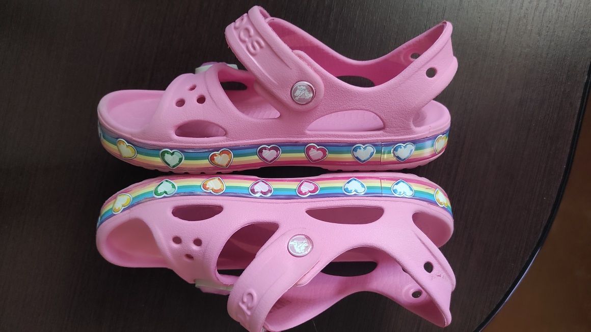 Продам Crocs в хорошем состоянии.