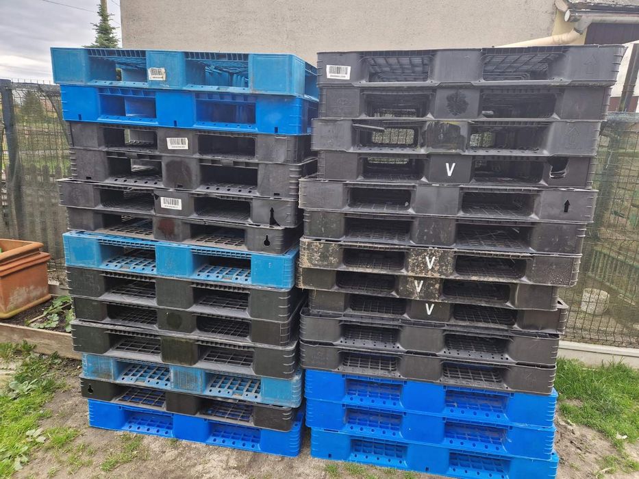 Palety plastikowe 114x114 oraz 110x110