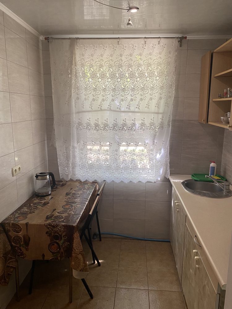 Номера посуточно и на длительный срок, баня на дровах.