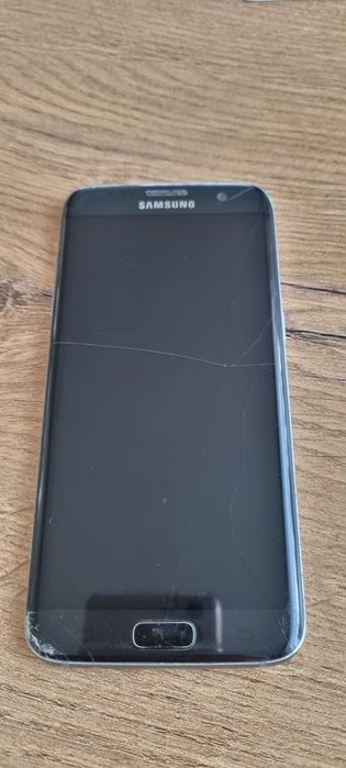 Uszkodzony telefon Samsung S7 edge