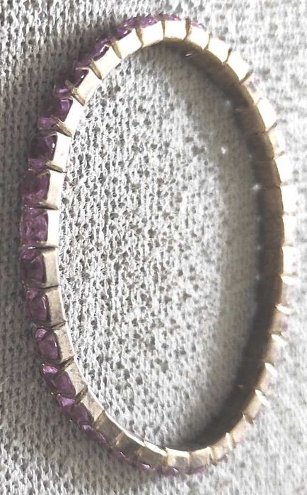 Branzoletka na gumce