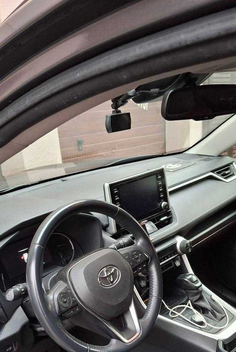 Авто з Європи Toyotf RAV4 2.0 Comfort 4x4 MS