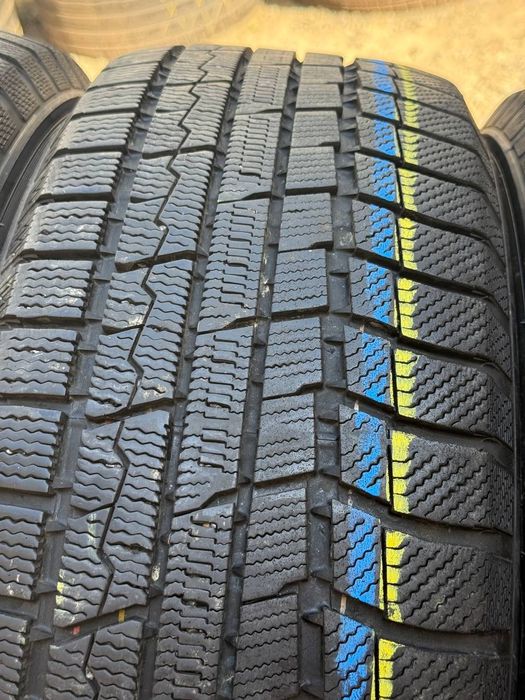Шины БУ 225 60 R 17 Toyo Tranpath TX комплект зима