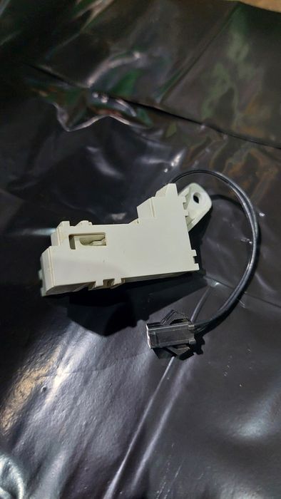 Mikrowyłącznik do piecyka gazowego JUNKERS WRP 11-2 B 23