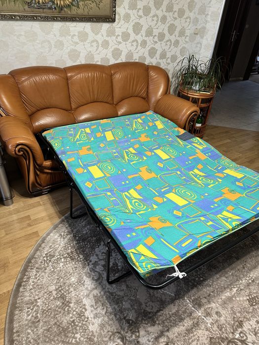 Продам шкіряний диван