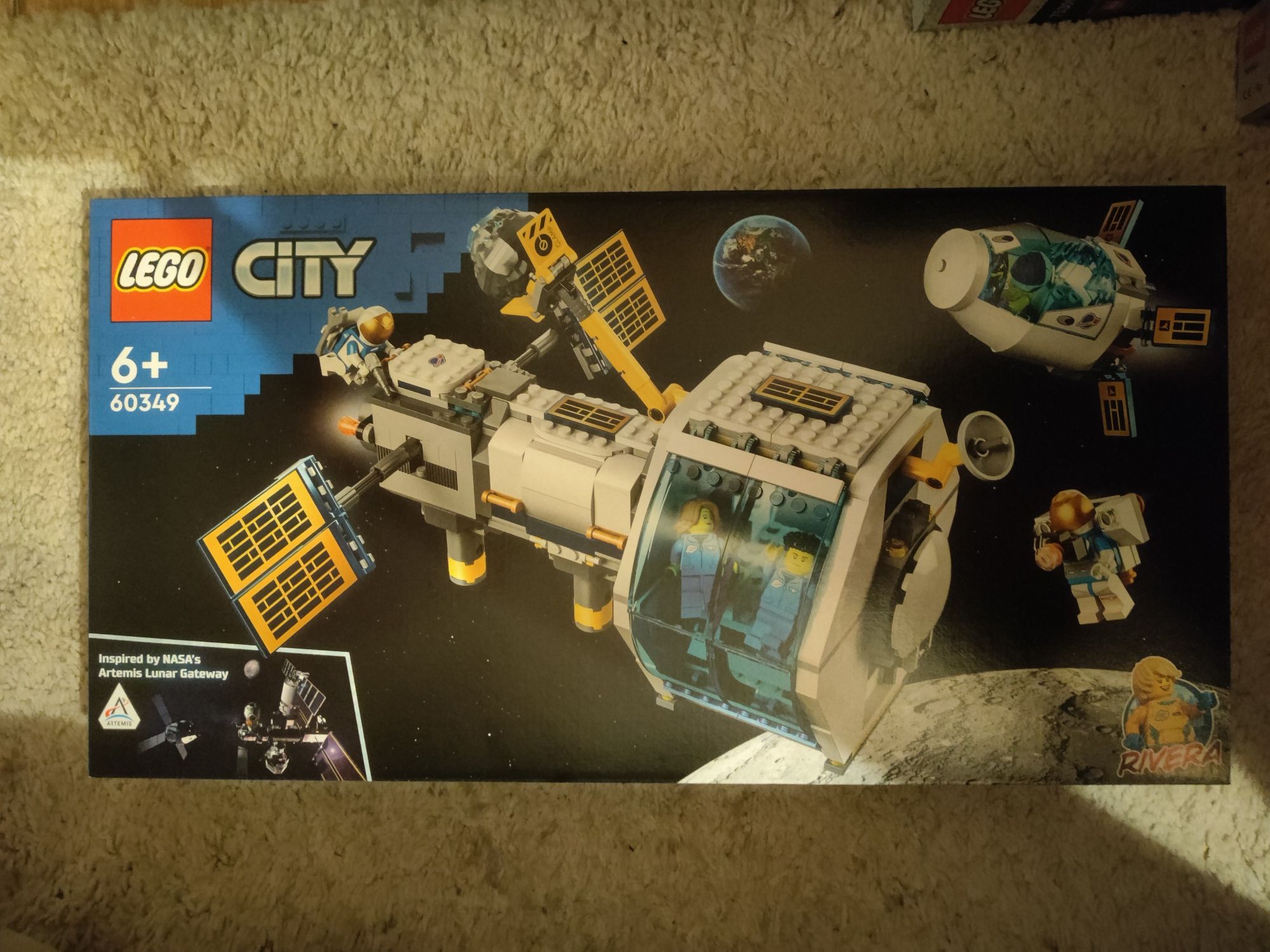 Lego City 60349 Stacja kosmiczna na Księżycu