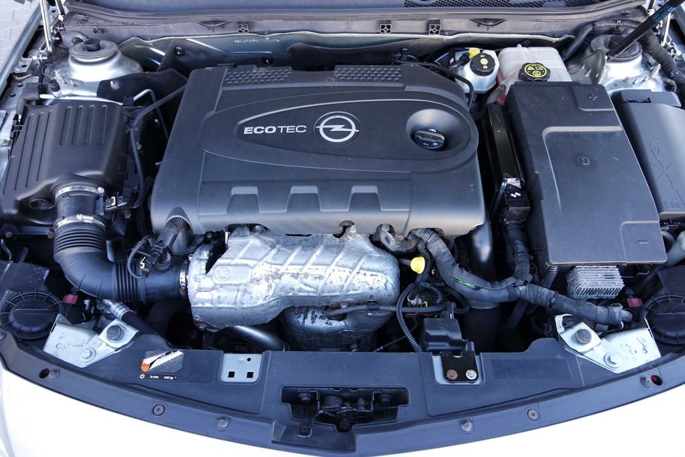 Opel Insignia 2.0 160 KM diesel oryginał lakier sprowadzona z Niemiec