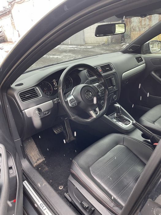 Разборка Jetta gla 2013 года 2.0 бензин