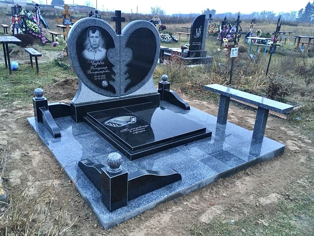 Гранітні пам’ятники воїнів ЗСУ гранит полимер фото стекло керамика