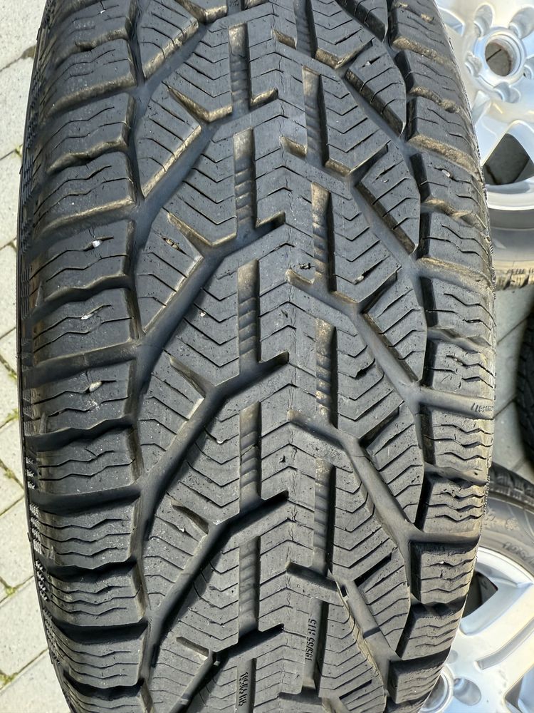 Felgi 5x100 r15 z oponami zimowymi