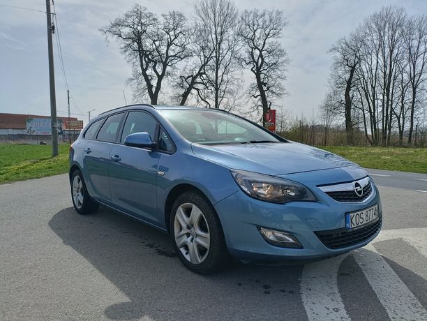 Opel Astra 1.7 CDTI. Tylko 194000 km.