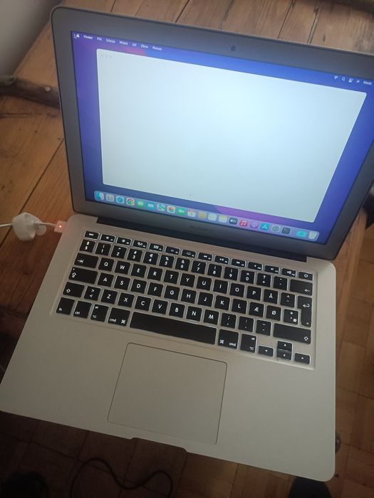 Macbook Air A1466 intel i5 8GB 128SSD 2017r.