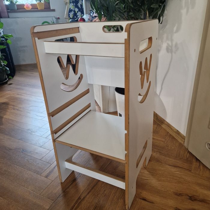 Kitchen Helper Woodeczka
