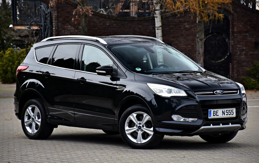 Ford Kuga 2013 року