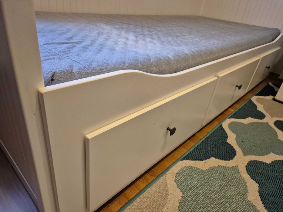 Łóżko rozkładane z 3 szufladami BIAŁE IKEA HEMNES