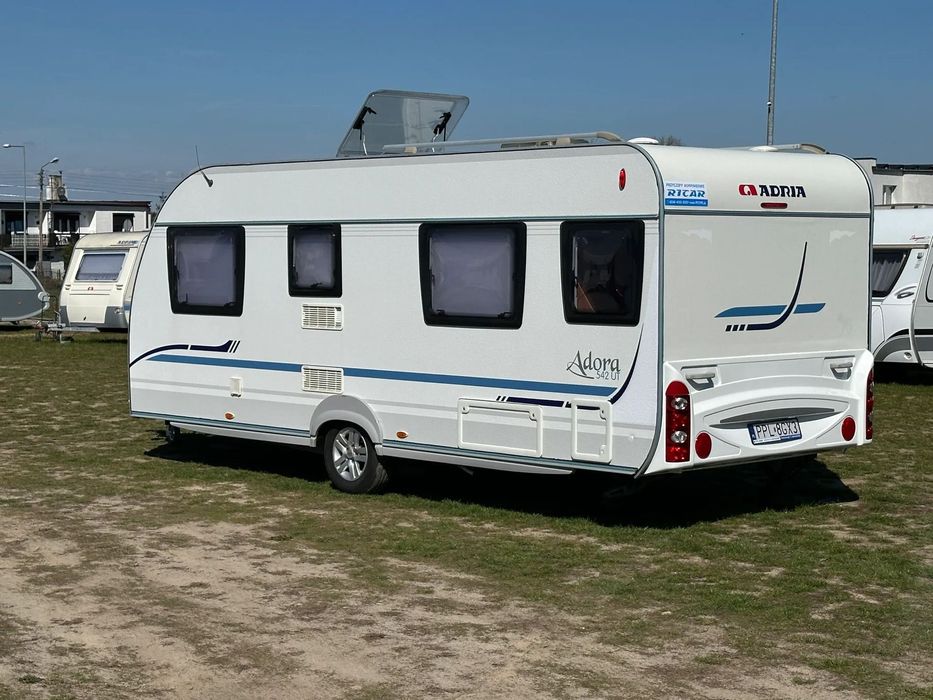 Adria ADORA 542 UT z napędem, nową markizą i dużą łazienką.  RATY ! Przyczepa po dużym serwisie z faktura i gwarancją.