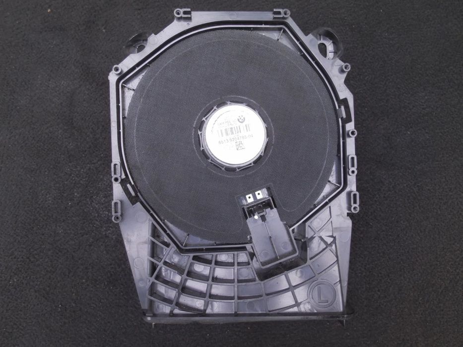GŁOŚNIK NISKOTONOWY SUBWOOFER LEWY 9204785 BMW E81 E82 X1 E84 E87 E88 E90 E91 E92 E93
