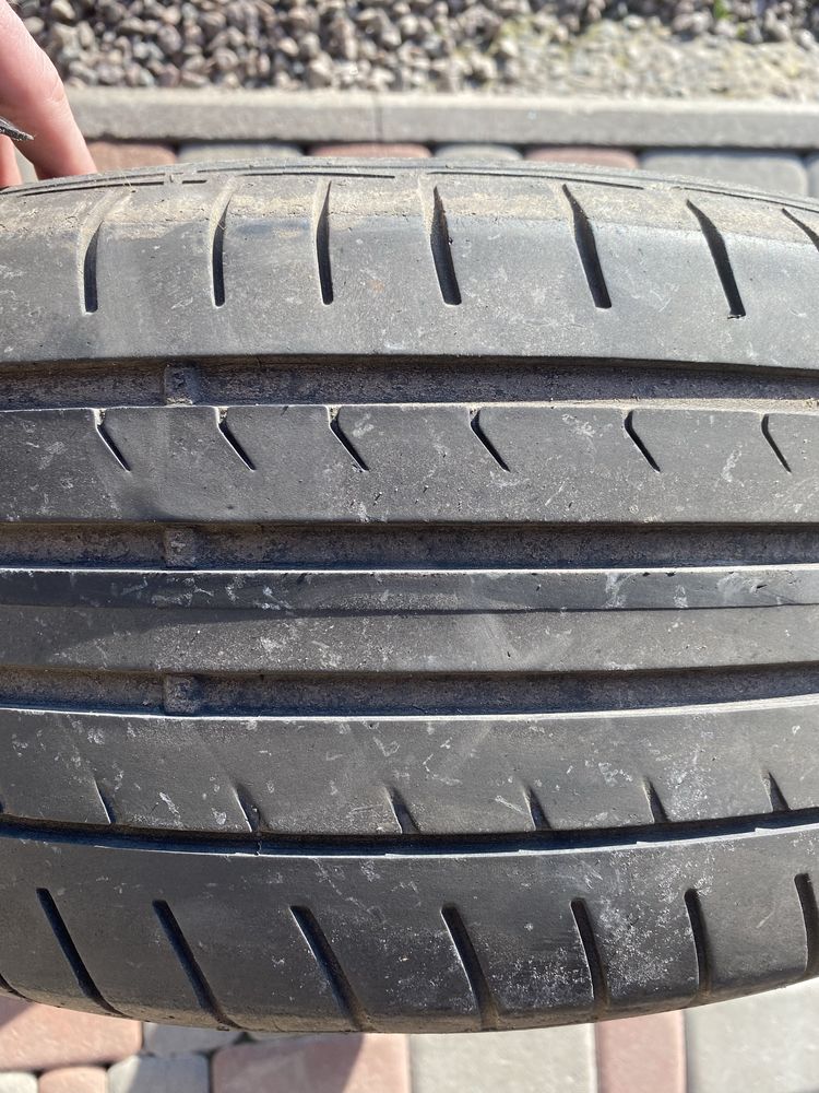 Продам комплект  шин 205/55 R16