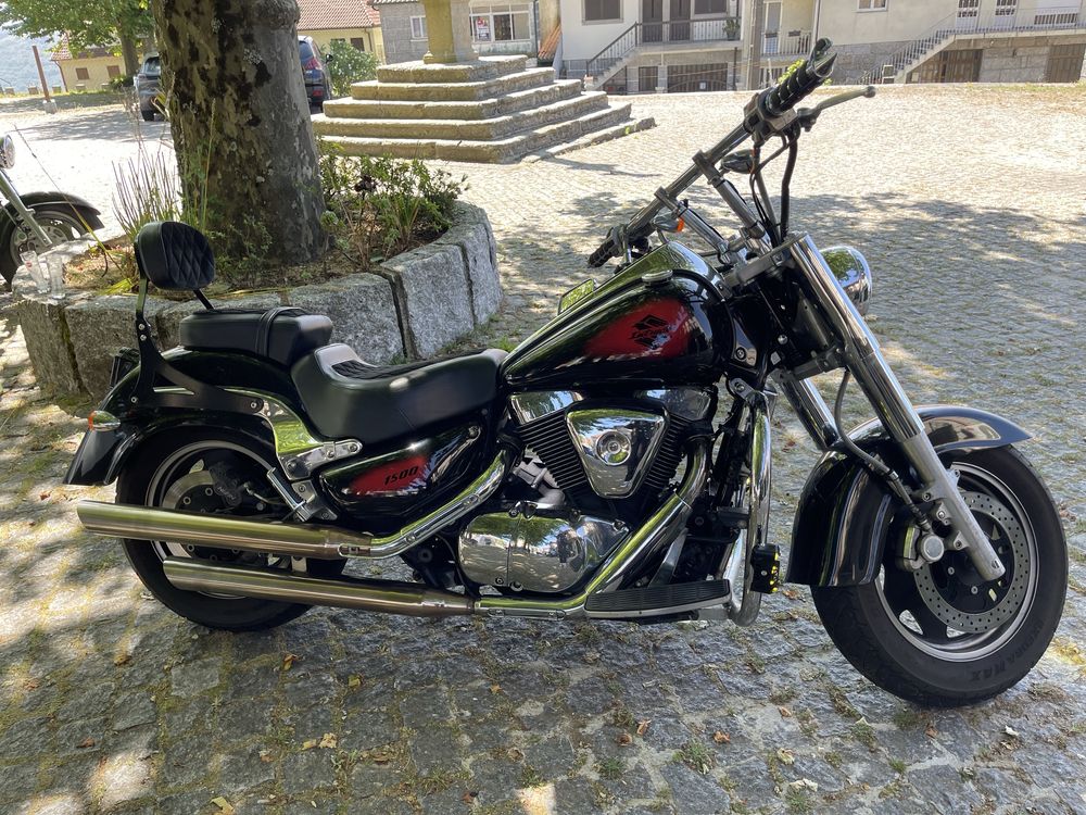 Suzuki Intruder 1500 LC