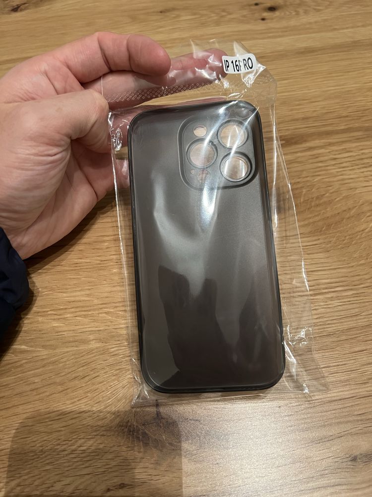 iPhone 16 Pro - Case