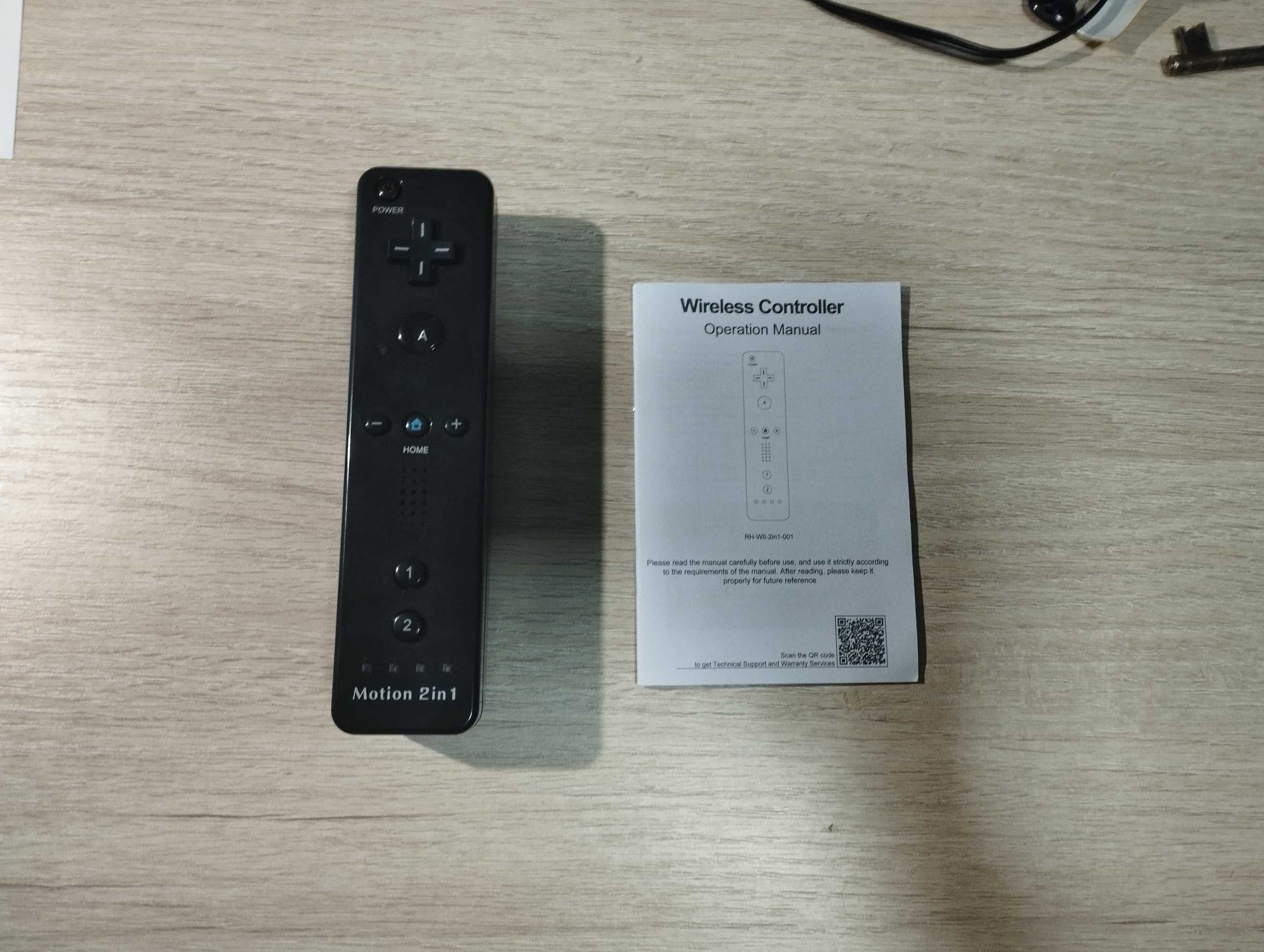 Comando Wii Motion Plus Preto Genérico + Pilhas