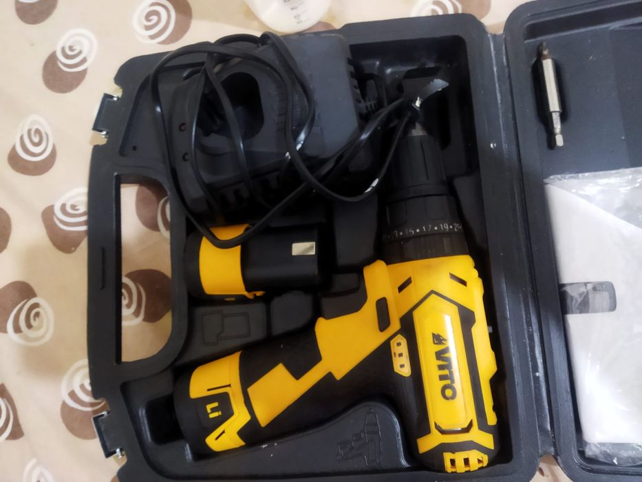 Aparafusadora 12v c/função martelo